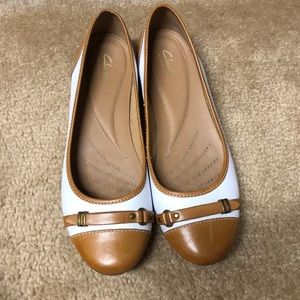 Clarks Artisian flats